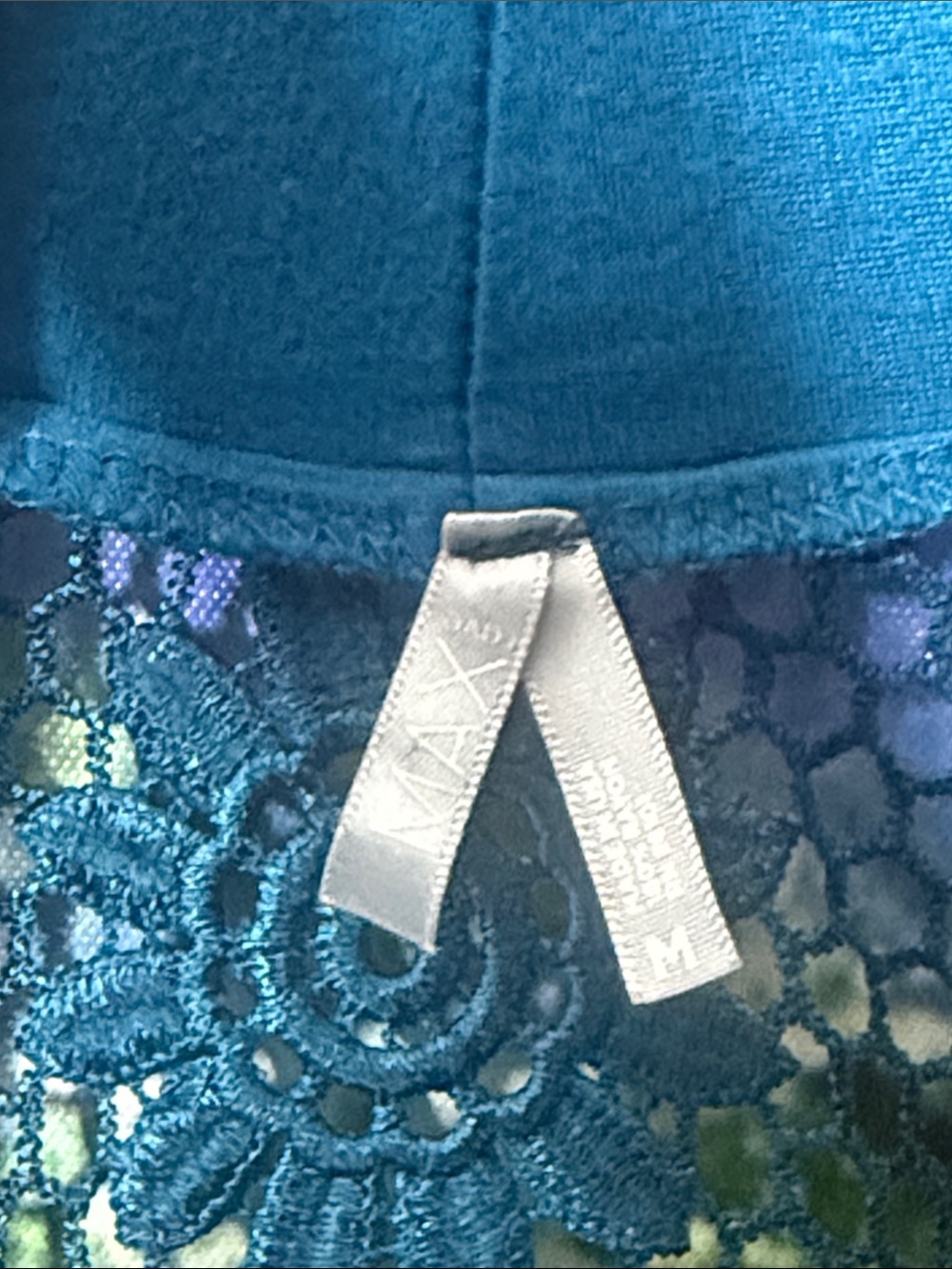 MAX RAVE Sleeveless Open Cardigan Crochet Embroidered Back 2 Available colors - Picture 11 of 11
